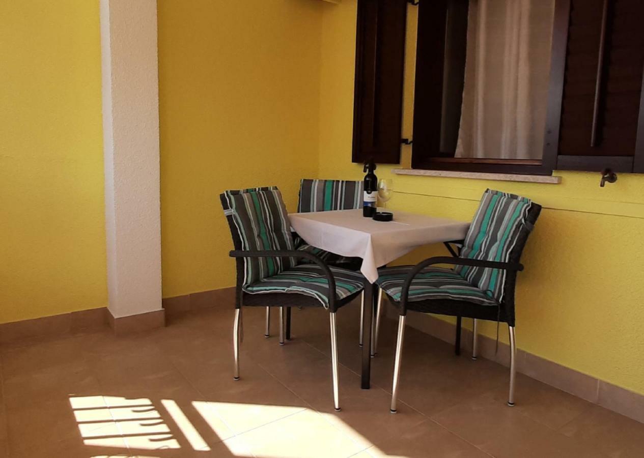 Paradise Beach Apartments Rovinj Dış mekan fotoğraf